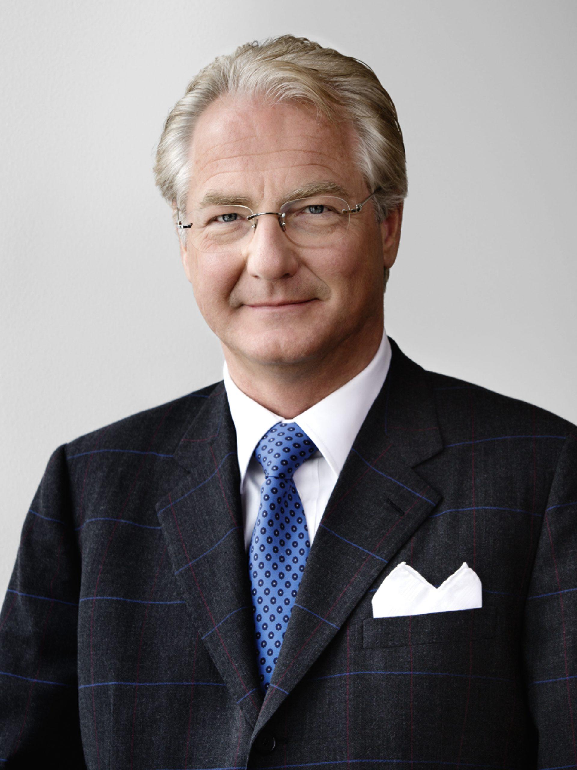 Dr. Kari Kapsch