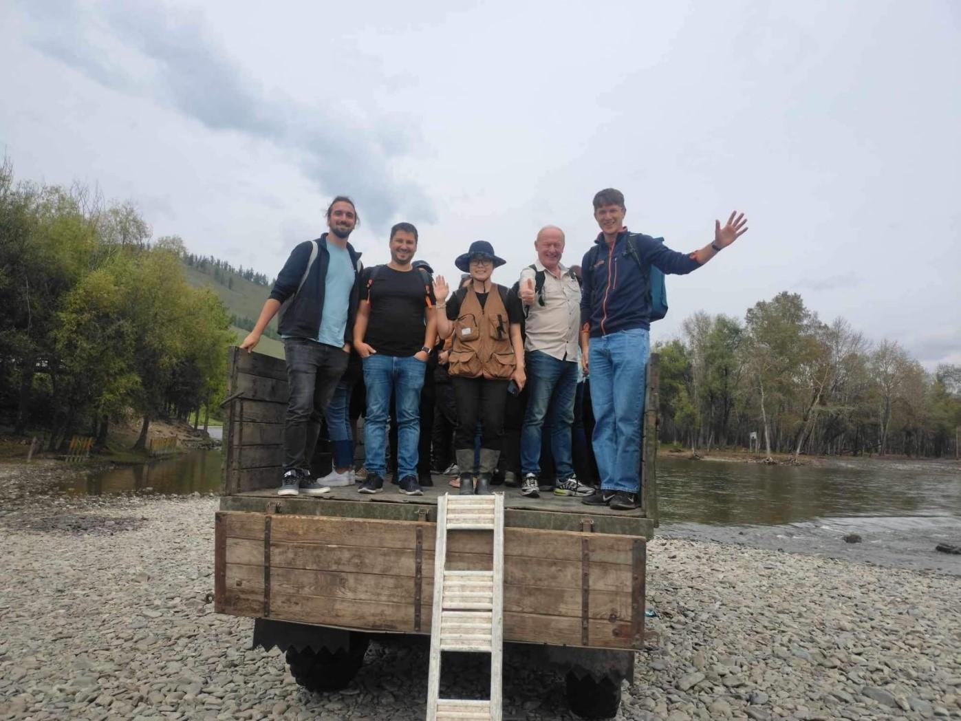 Gruppenfoto aus der Monogolei
