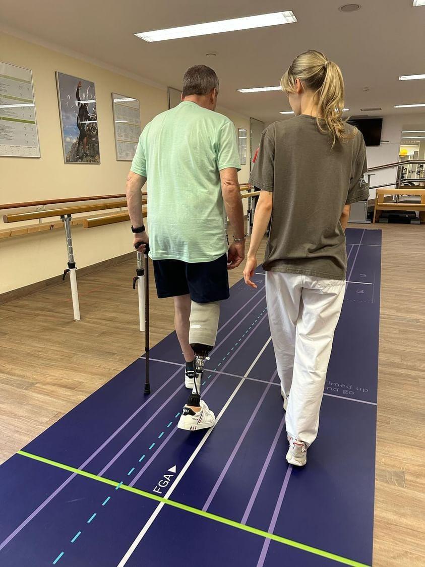 Studentin in der Rehaklinik